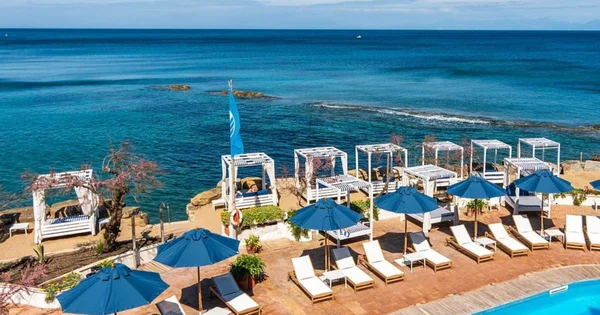 Immagine per Cilento d-elite: 5 Terrazze Luxury per l-Aperitivo sul Mare più Esclusivo d-Italia