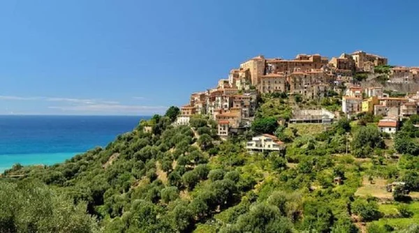 Immagine per Cilento: La Tua Fuga Sostenibile tra Mare e Borghi Antichi