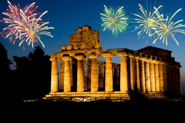 Immagine per Capodanno 2025 in Cilento: Guida Completa a Eventi, Cenoni e Cosa Fare il 31 Dicembre